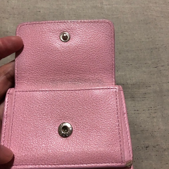 TODAY ONLY:AUTHENTIC TODS PINK TRIFOLD WALLET MADE IN INTALY - Has dirt & rubs - Picture 11 of 14